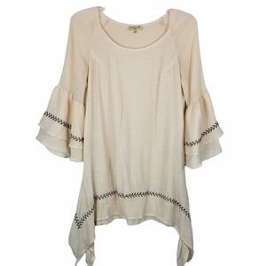 "Oh Gussie" Ivory Assymetrical Tunic Top. Size S.